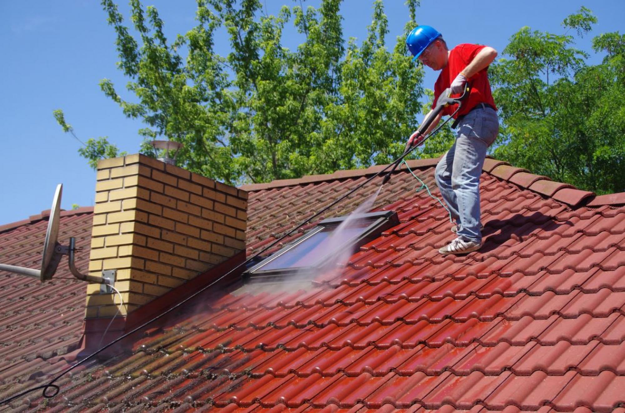 travaux d'entretien de toiture