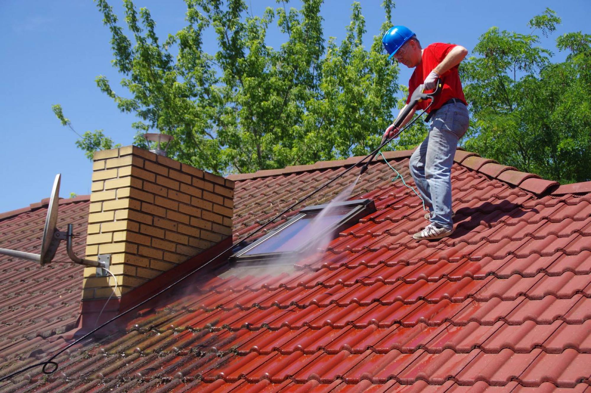 travaux d'entretien de toiture